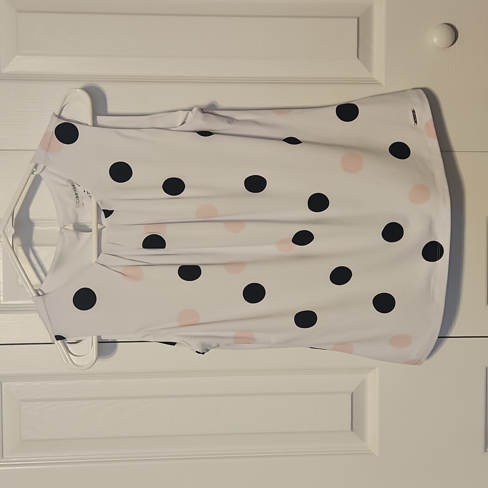 Sleeveless blouse